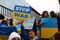 Manifesta contro la guerra in Ucraina